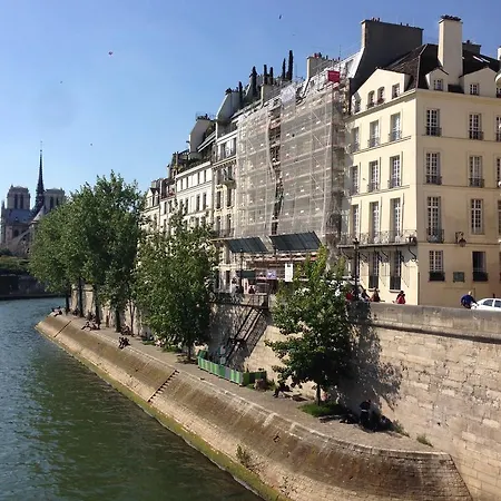 Voltaire Apartament